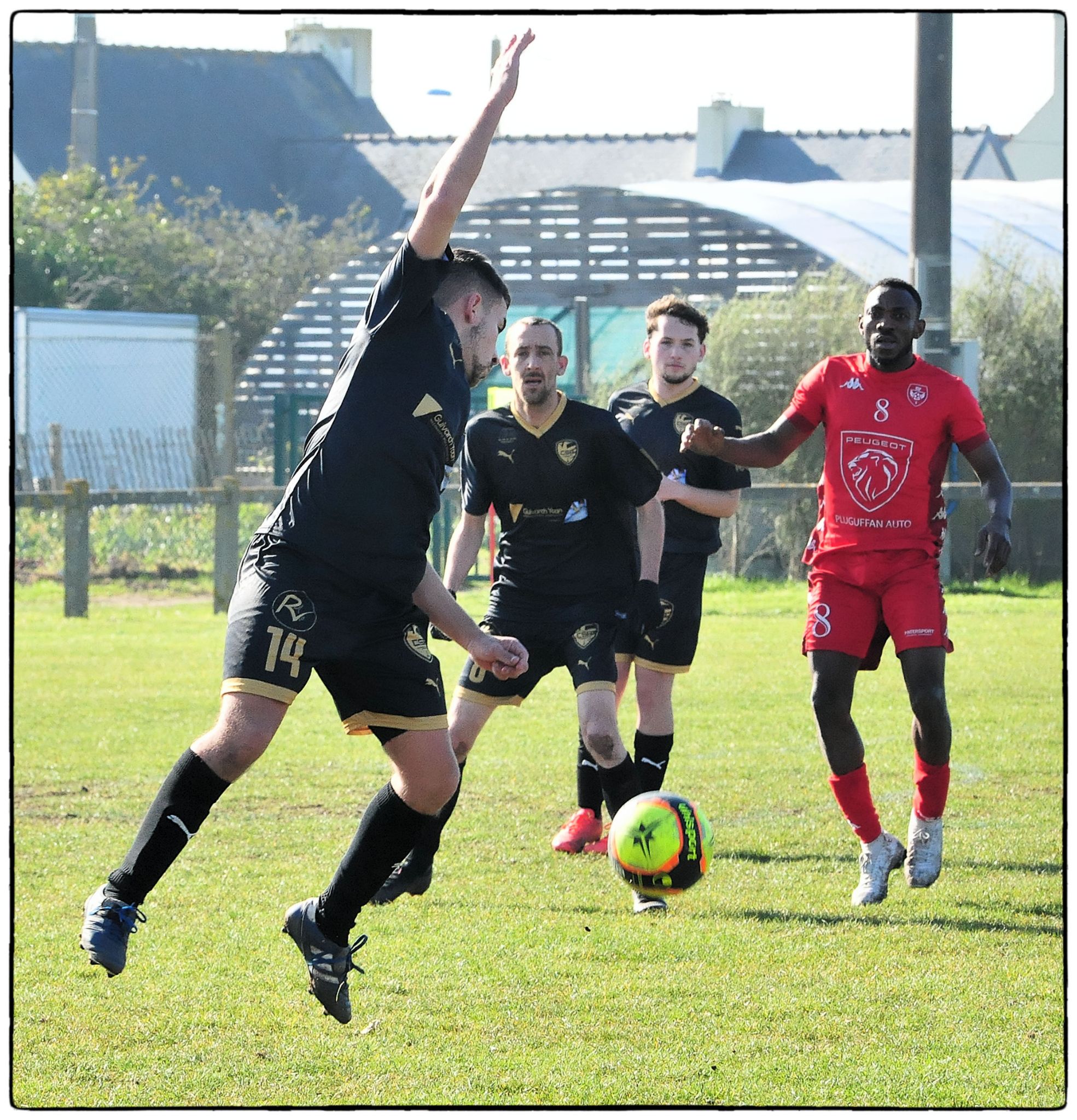 Bix LE BELLEC en vol stationnaire