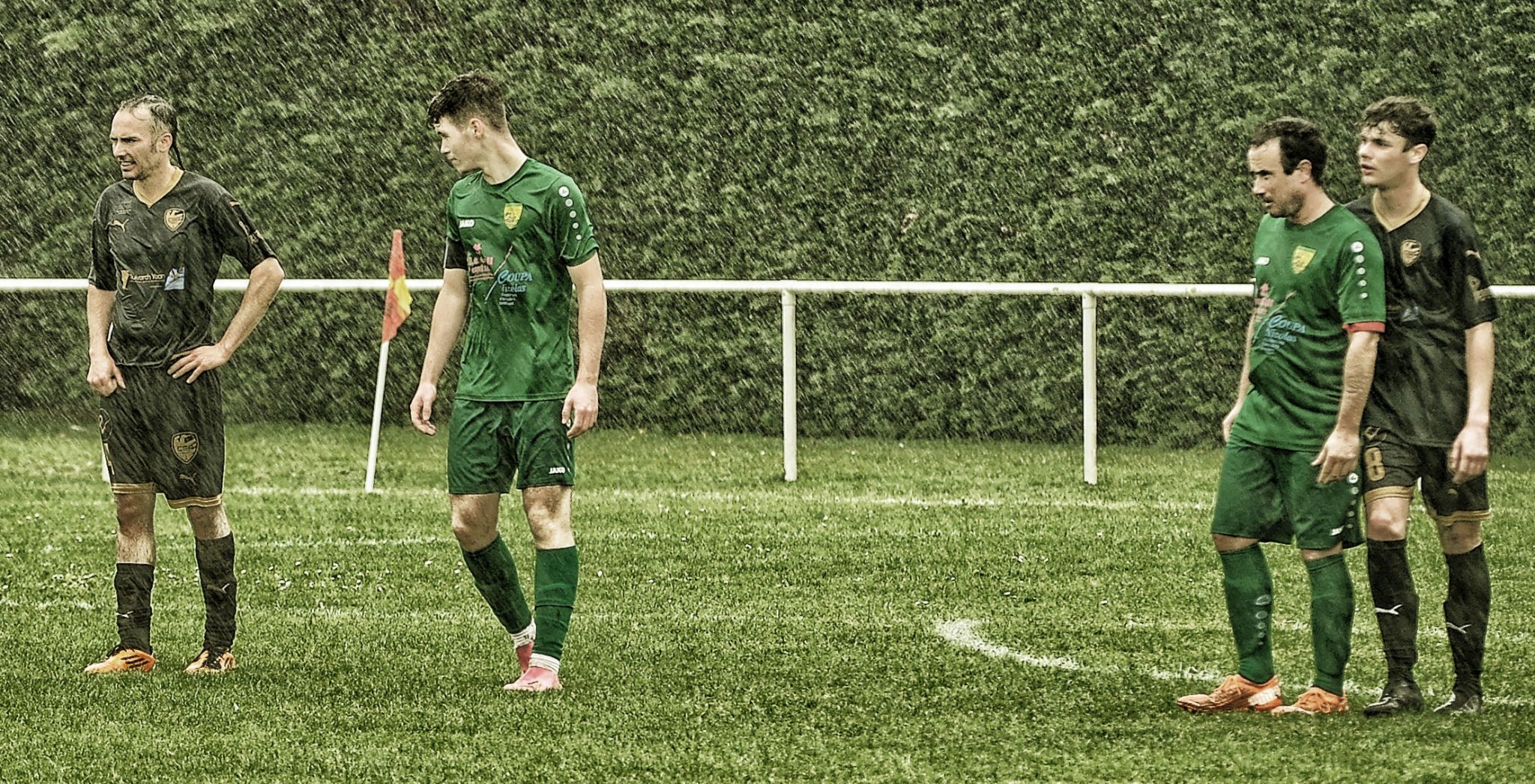 To CADORET et Johan CHAIGNEPAIN