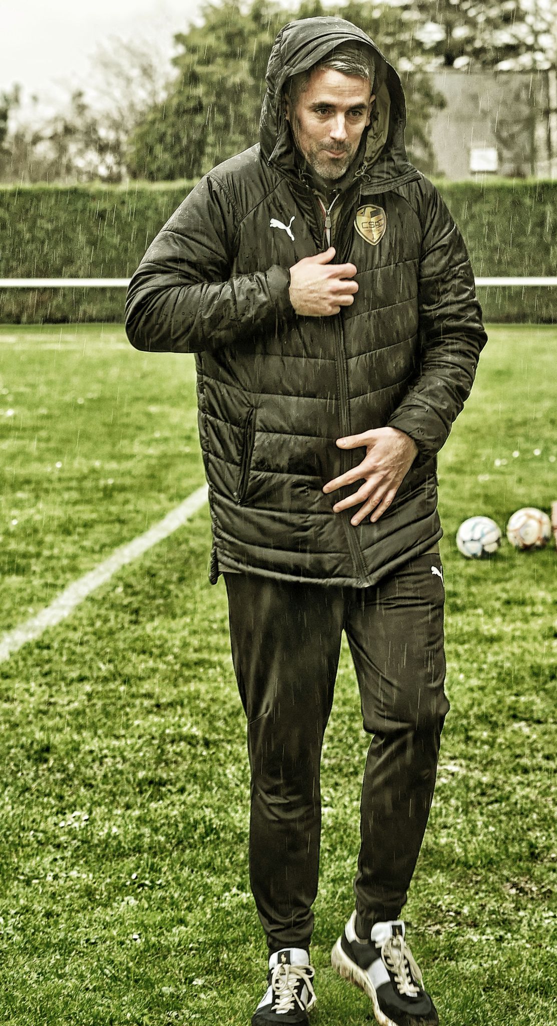 Kevin LE CORRE préserve sa coiffure !