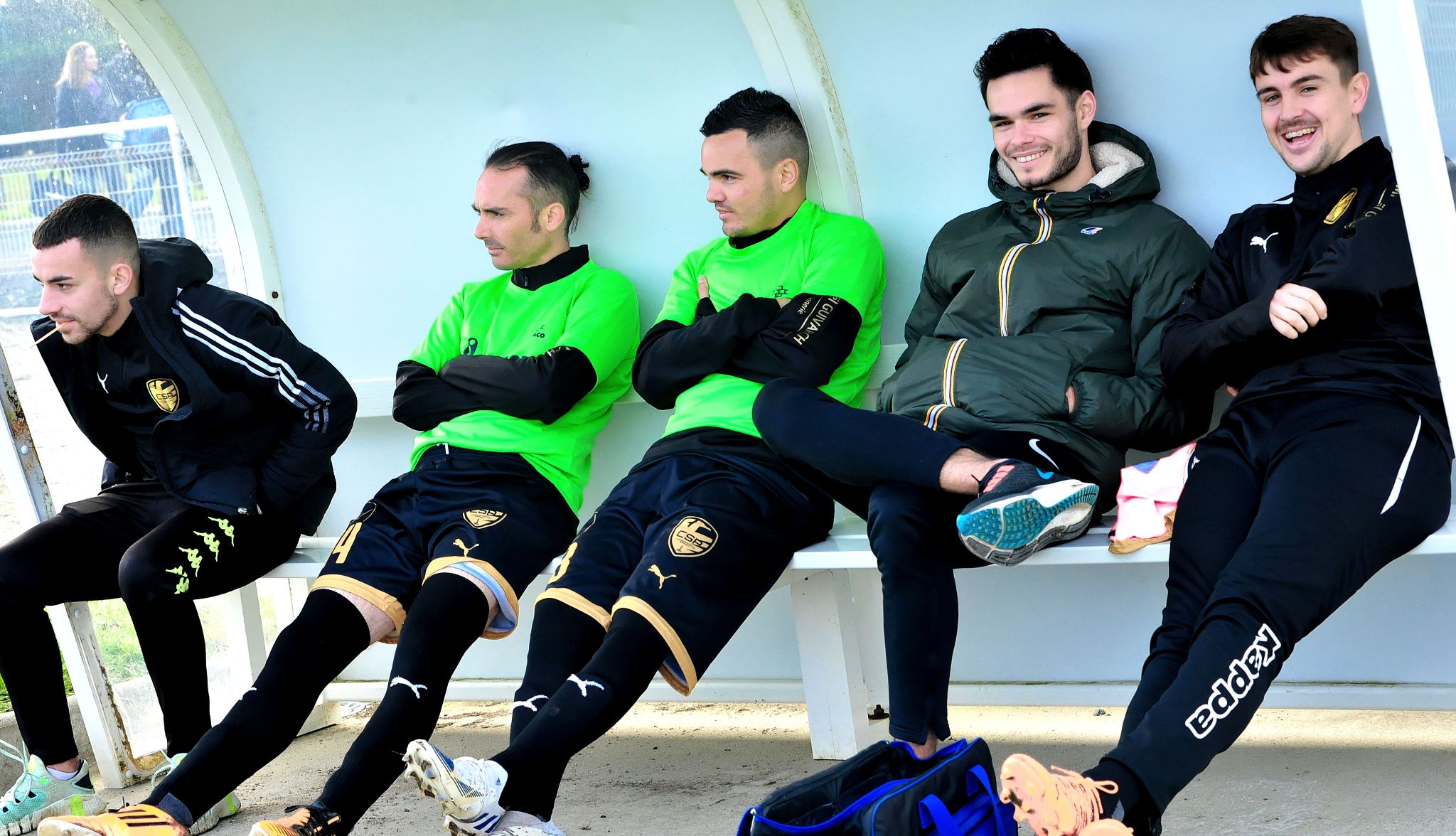 Bix, Tom, Jérem, Logan et Simon