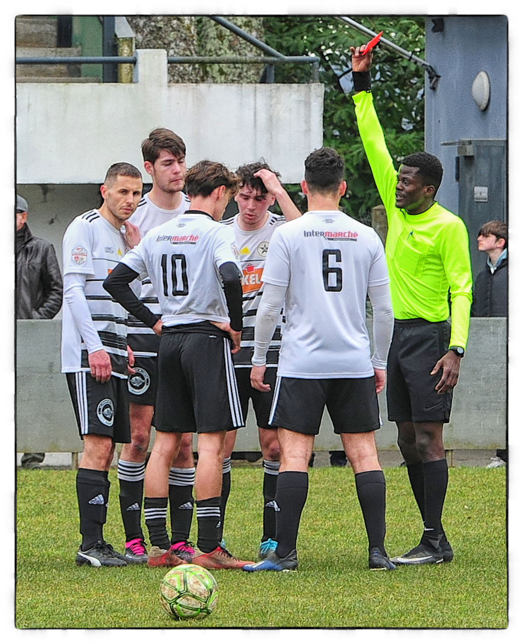 Fallait pas ..... ROUGE !