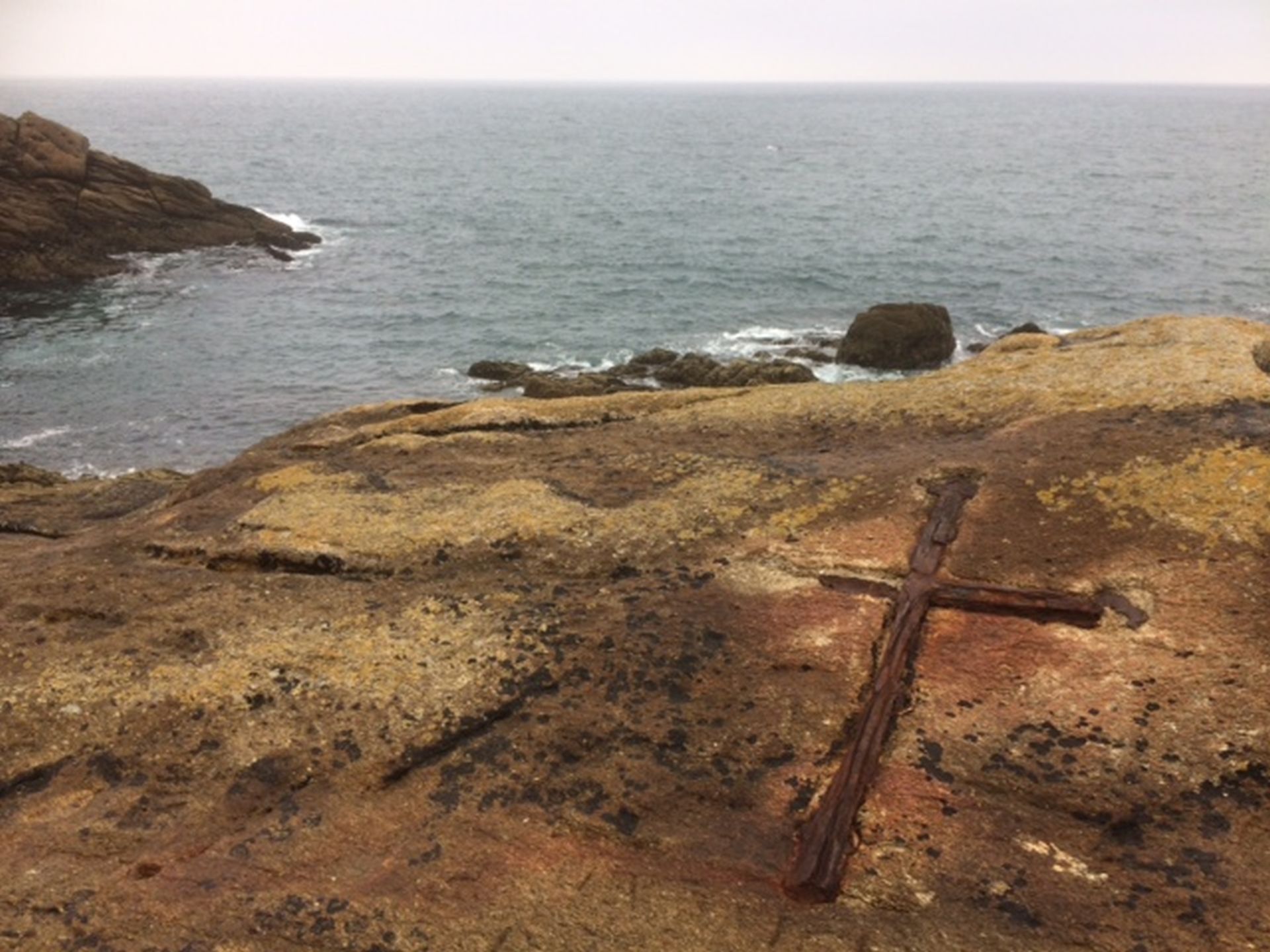 5f7dbb6a046c0 croix rocher 5031808